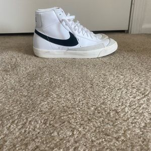 Nike Blazer Mid ‘77 Vintage.